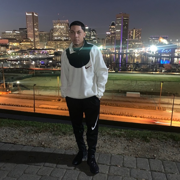 Meet your Posher, Savon - Picture 1 of 1